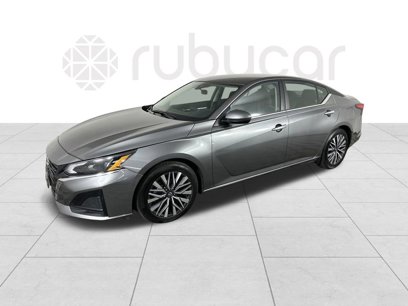 Used 2023 Nissan Altima 2.5 SV