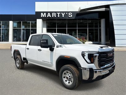New 2025 GMC Sierra 2500 Pro w/ Convenience Package