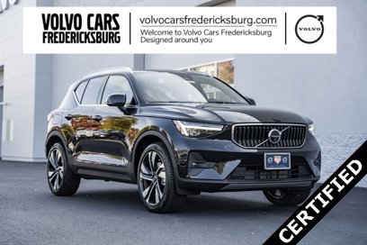 Certified 2025 Volvo XC40 B5 Plus w/ Protection Package Premier