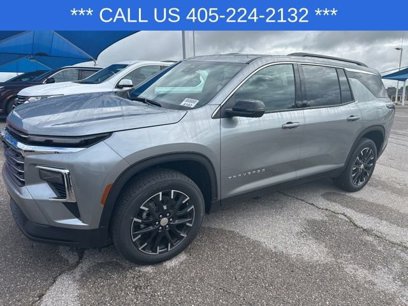 New 2025 Chevrolet Traverse LT w/ Sun and Wheel Package