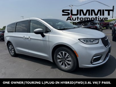 Used 2023 Chrysler Pacifica Touring-L