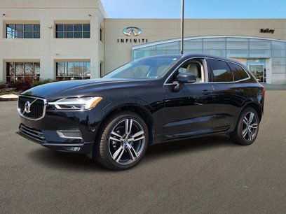 Used 2019 Volvo XC60 T5 Momentum w/ Multimedia Package