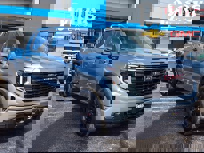 New 2025 GMC Sierra 1500 Pro w/ Graphite Edition