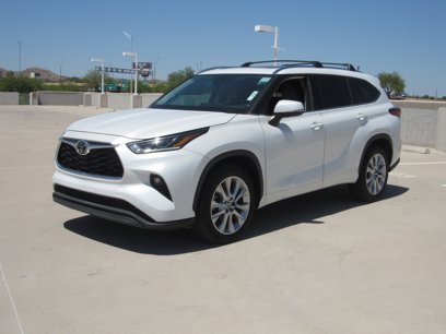 Used 2023 Toyota Highlander Limited
