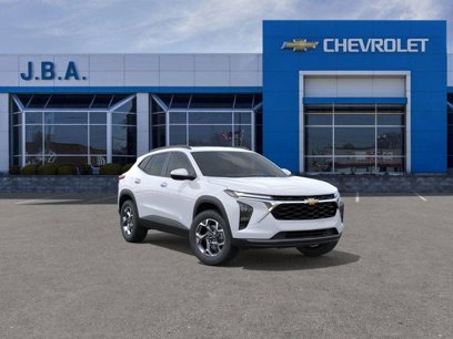 New 2025 Chevrolet Trax LT w/ Sunroof Package