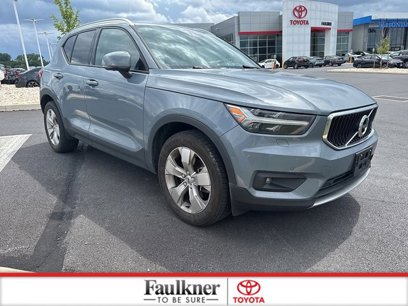 Used 2021 Volvo XC40 T5 Momentum