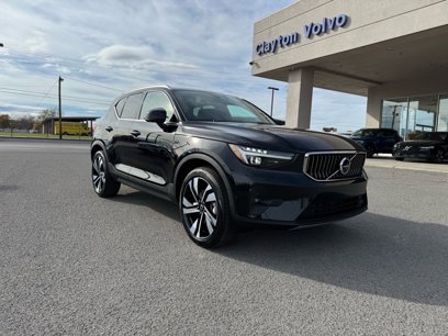 New 2025 Volvo XC40 B5 Plus w/ Protection Package Premier