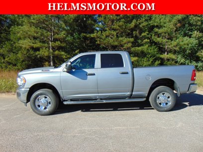 New 2024 RAM 2500 Tradesman w/ Chrome Appearance Group