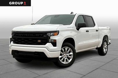 New 2025 Chevrolet Silverado 1500 Custom