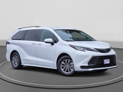 Used 2023 Toyota Sienna LE