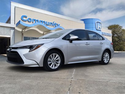 Used 2024 Toyota Corolla LE w/ LE Convenience Package