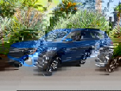 New 2025 Volkswagen Atlas SE