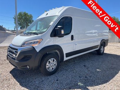 New 2024 RAM ProMaster 2500 w/ Quick Order Package 22G SLT