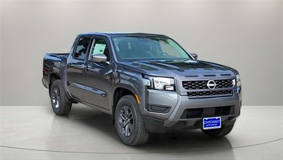 New 2025 Nissan Frontier SV