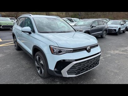 New 2025 Volkswagen Taos SE