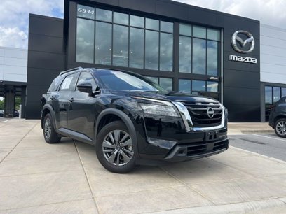 Used 2024 Nissan Pathfinder SV
