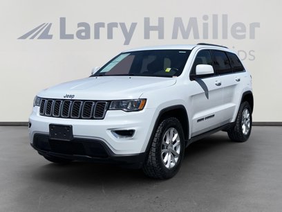 Used 2021 Jeep Grand Cherokee Laredo