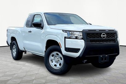 New 2025 Nissan Frontier S