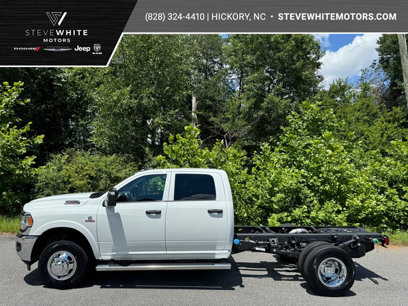 New 2024 RAM 3500 Tradesman w/ Chrome Appearance Group