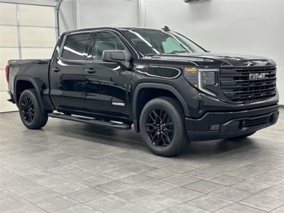 New 2025 GMC Sierra 1500 Elevation w/ LPO, Elevation Black Package