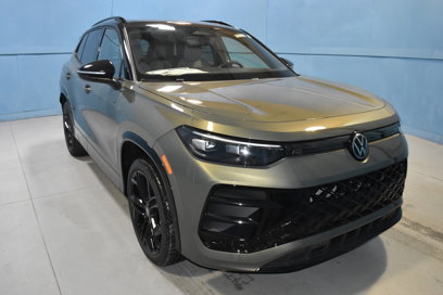 New 2025 Volkswagen Tiguan SE R-Line