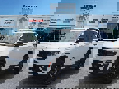 New 2025 Jeep Grand Cherokee Limited w/ Luxury Tech Group II