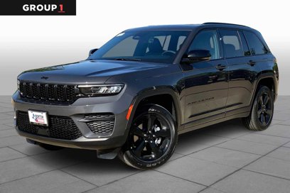 New 2025 Jeep Grand Cherokee Laredo