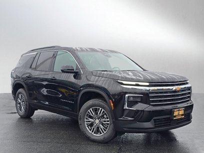 New 2025 Chevrolet Traverse LT w/ Driver Confidence Package