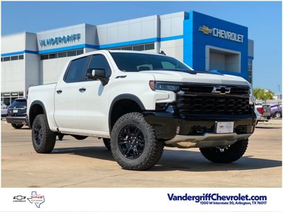 New 2025 Chevrolet Silverado 1500 ZR2 w/ Technology Package