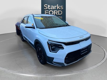 Used 2024 Kia Niro Wave w/ Wave Preserve Package