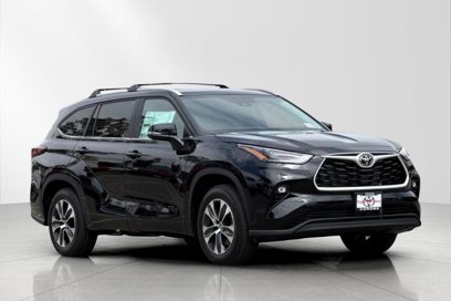 New 2025 Toyota Highlander XLE