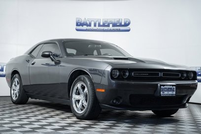 Used 2016 Dodge Challenger SXT