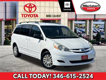 Used 2010 Toyota Sienna LE