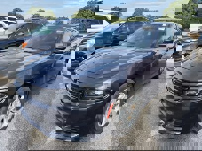 Used 2018 Dodge Charger SXT