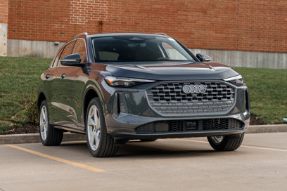 New 2025 Audi Q5 Premium Plus