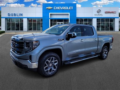 New 2025 GMC Sierra 1500 SLT
