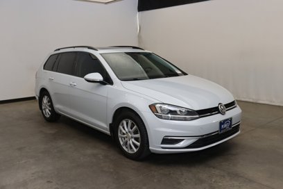 Used 2018 Volkswagen Golf SE