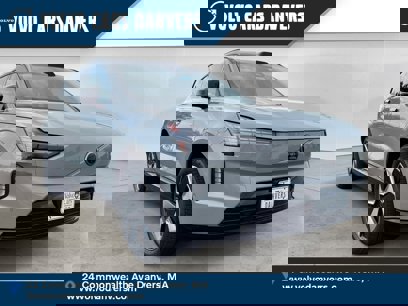 New 2025 Volvo EX90 Plus