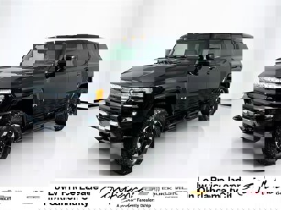 New 2024 GMC Hummer EV 2X w/ Extreme Off-Road Package