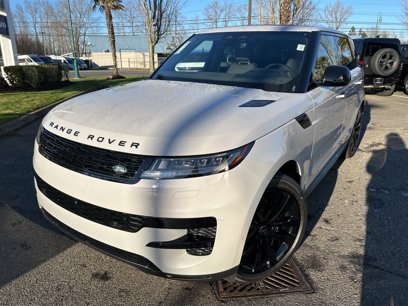 New 2025 Land Rover Range Rover Sport SE