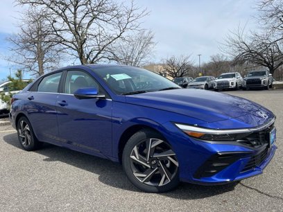 New 2025 Hyundai Elantra Limited
