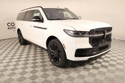 New 2025 Lincoln Navigator L Reserve w/ Jet Appearance Package