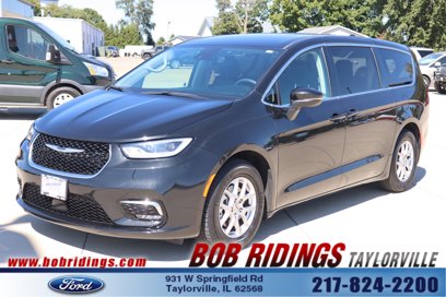 Used 2023 Chrysler Pacifica Touring-L