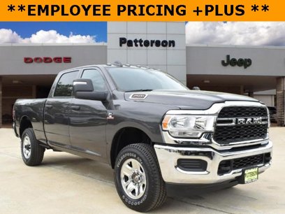 New 2024 RAM 2500 Tradesman w/ Chrome Appearance Group