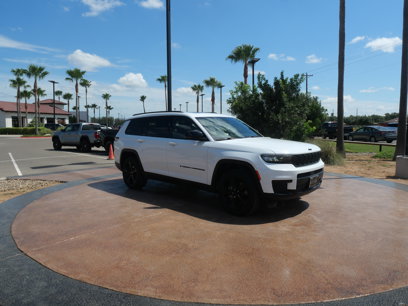 Used 2021 Jeep Grand Cherokee L Laredo