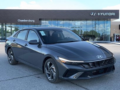 New 2025 Hyundai Elantra SEL