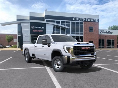 New 2024 GMC Sierra 2500 Pro w/ Convenience Package