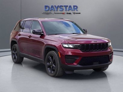 Used 2023 Jeep Grand Cherokee Altitude