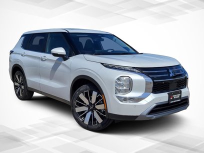 New 2025 Mitsubishi Outlander SE