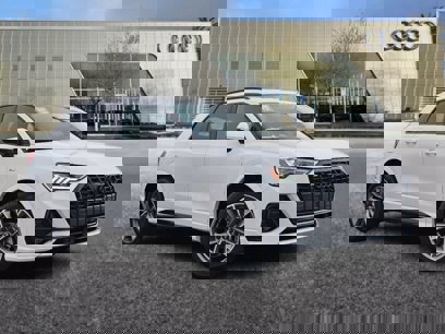 New 2025 Audi Q3 2.0T Premium